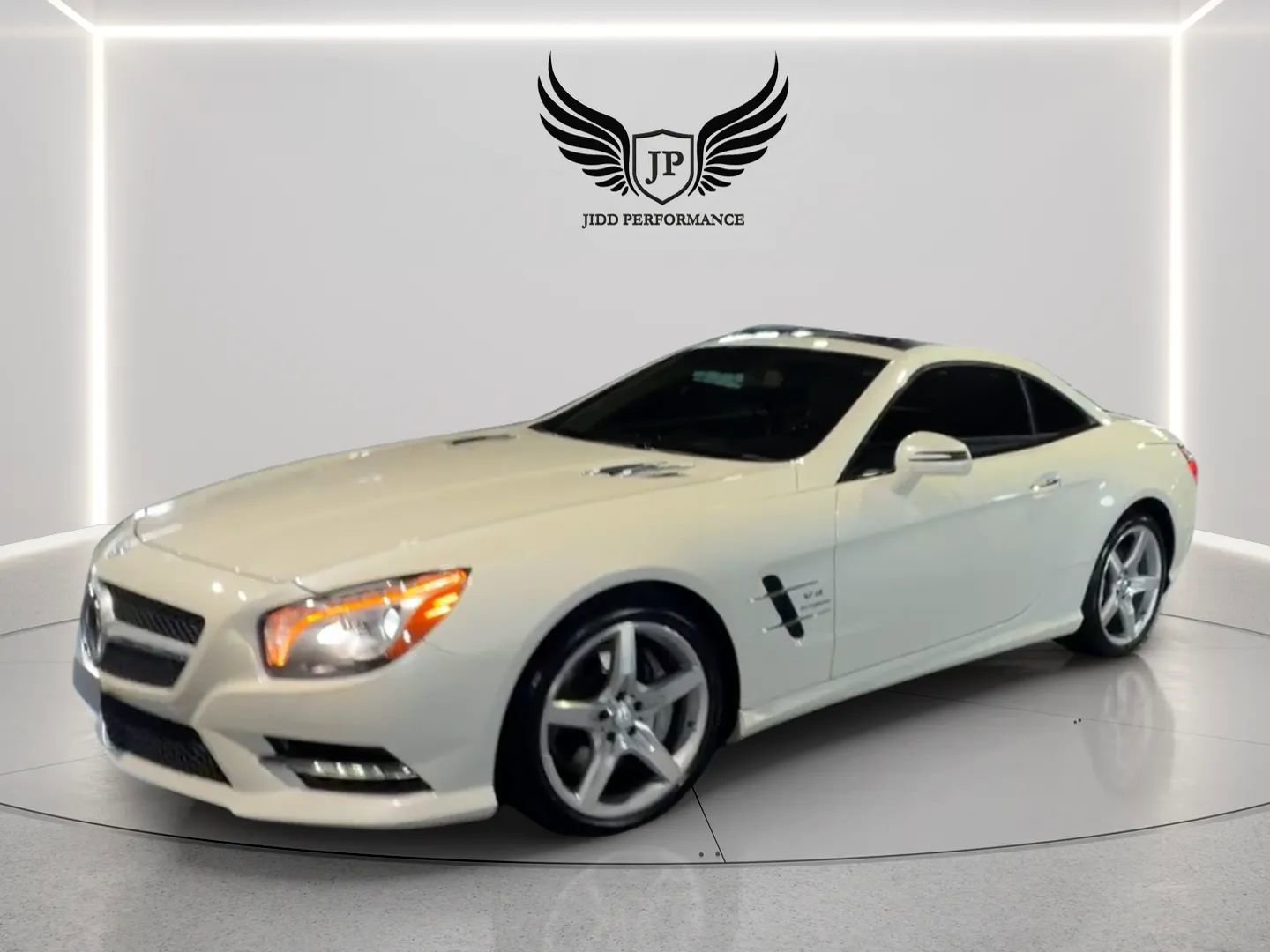 Used 2014 Mercedes-Benz SL 550 image 9