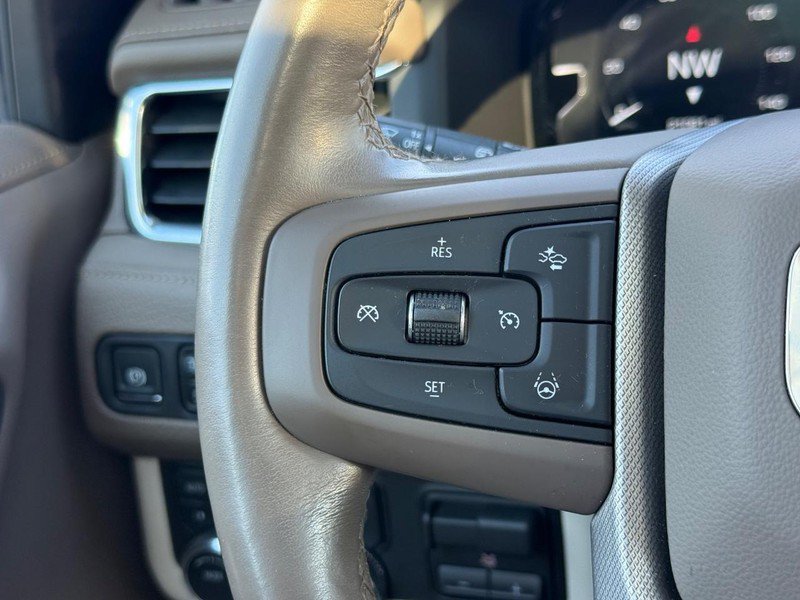 Used 2024 GMC Yukon Denali w/ Advanced Technology Package AWD/4WD image 21