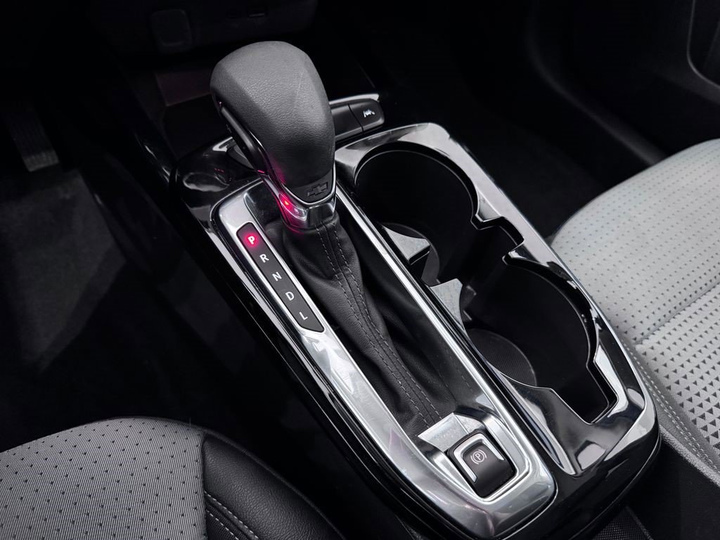 Certified 2025 Chevrolet Trax LT w/ LT Convenience Package image 20