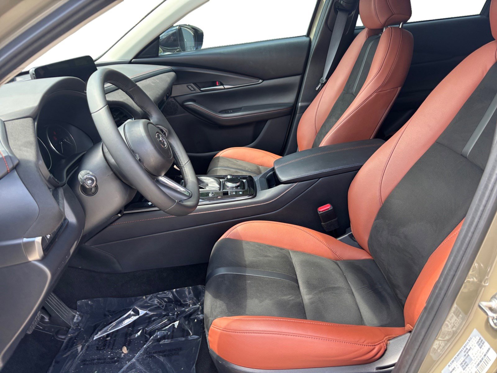 Used 2024 MAZDA CX-30 Carbon image 9