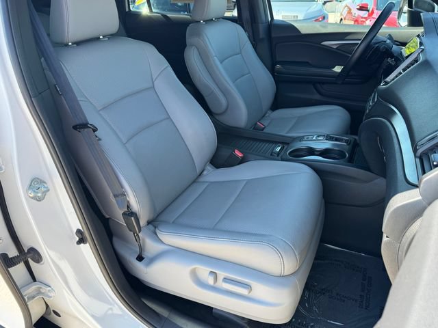 Certified 2023 Honda Passport EX-L image 12