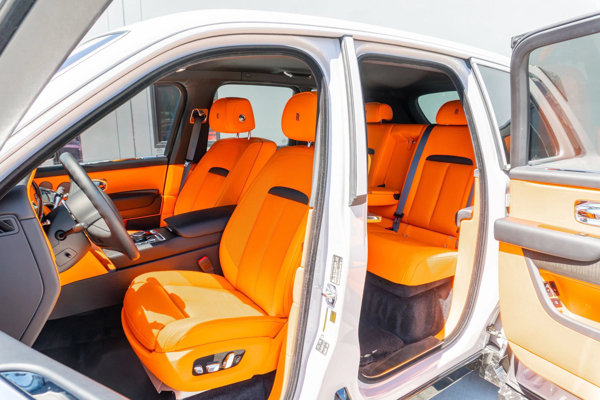 Used 2026 Rolls-Royce Cullinan AWD/4WD image 11