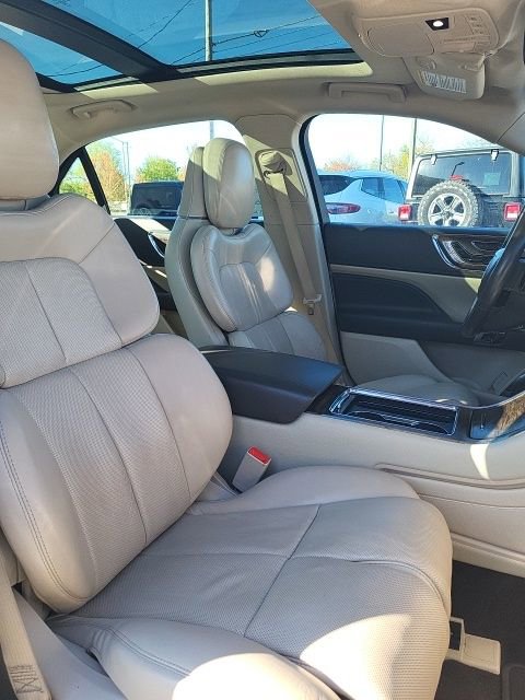 Used 2018 Lincoln Continental Reserve AWD/4WD image 20
