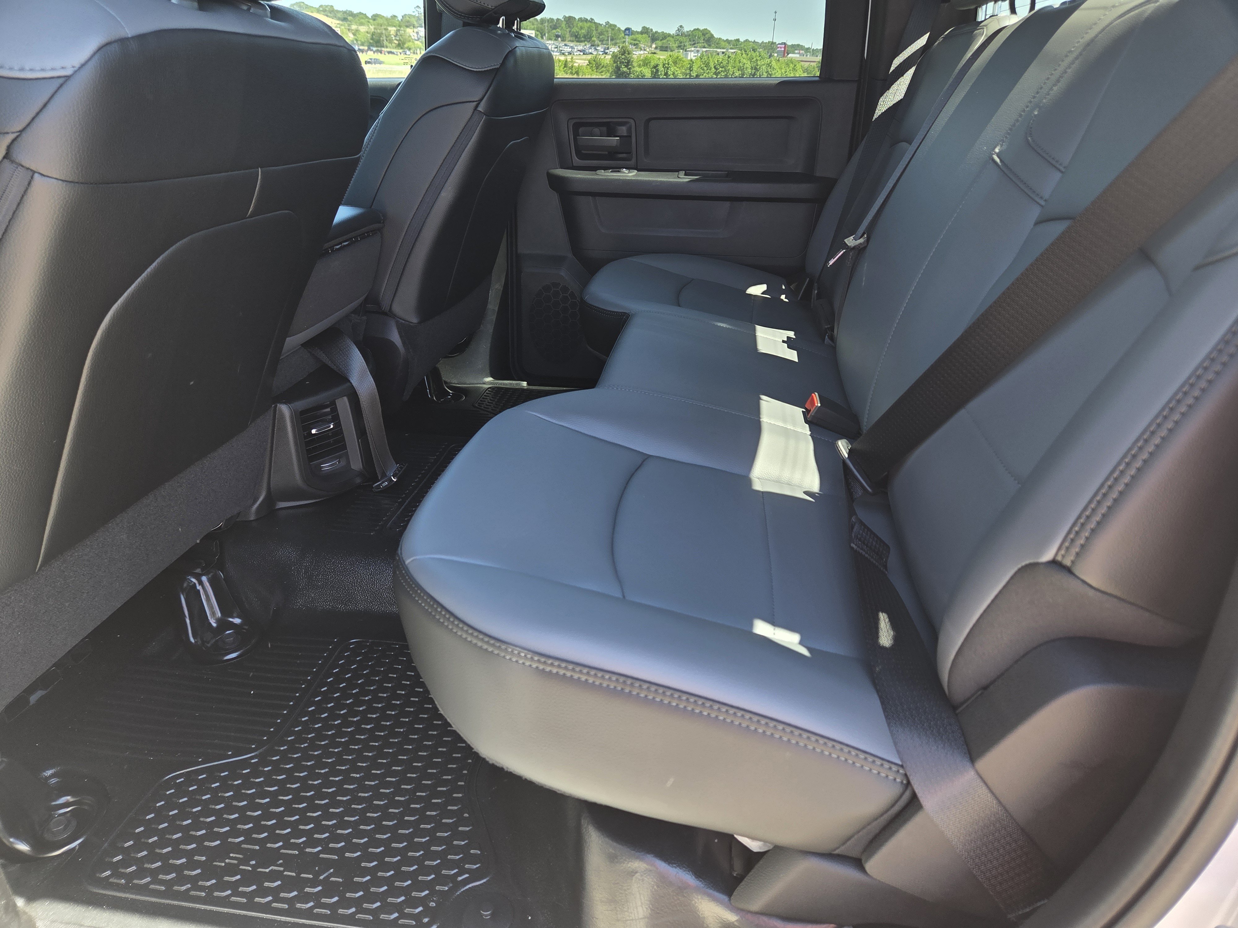 New 2026 RAM 2500 Tradesman w/ Chrome Appearance Group AWD/4WD image 17