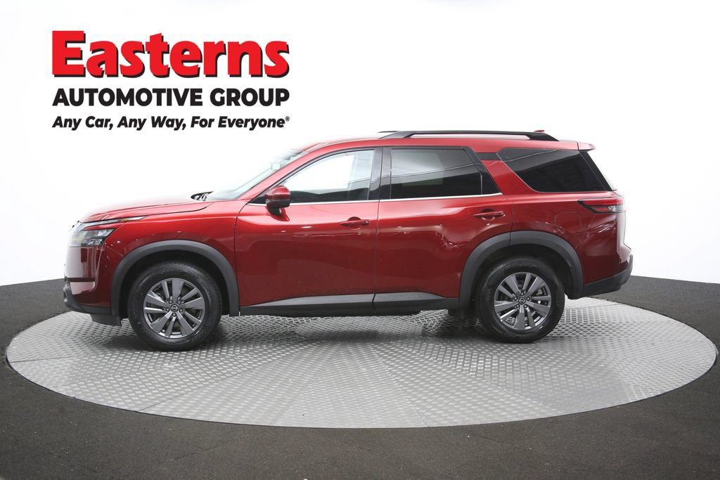 Used 2025 Nissan Pathfinder SV FWD image 59