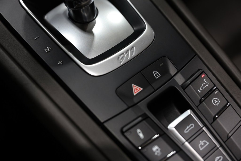 Used 2019 Porsche 911 Turbo image 47