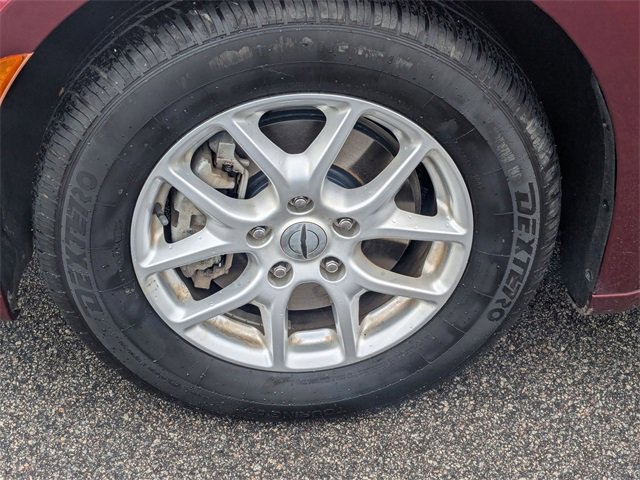 Used 2021 Chrysler Voyager Lxi image 10