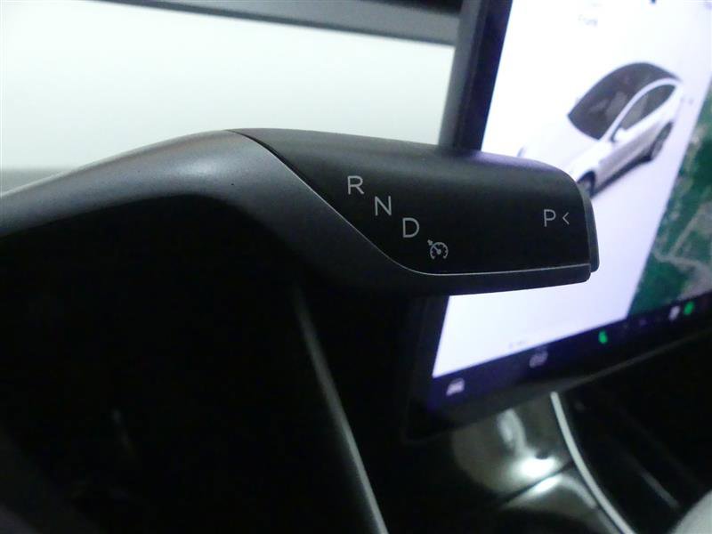 Used 2021 Tesla Model Y Long Range image 19