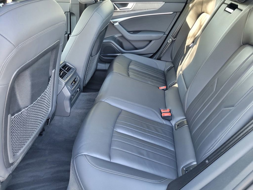 Used 2024 Audi A6 Premium Plus image 10