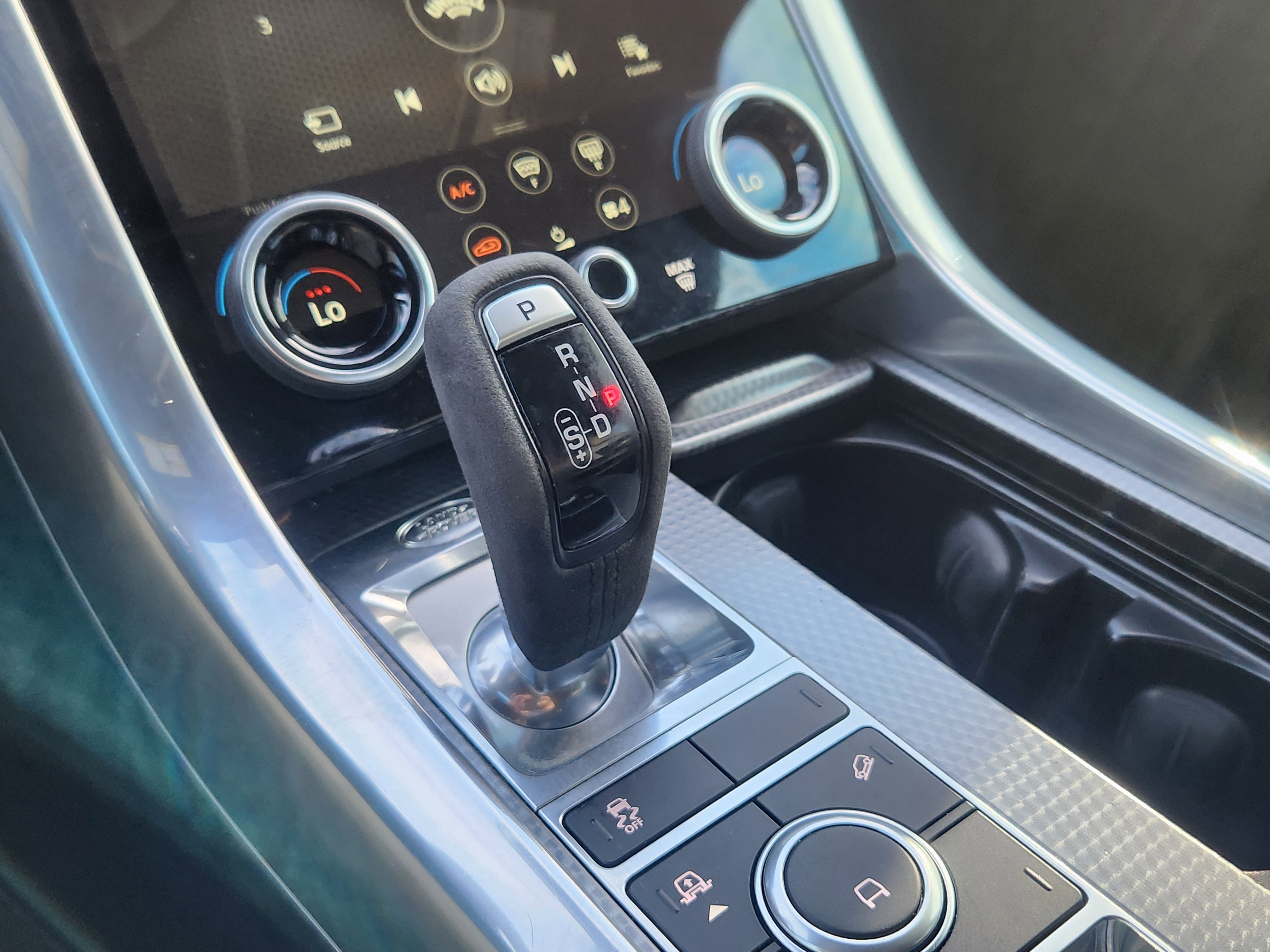 Used 2020 Land Rover Range Rover Sport HST image 11