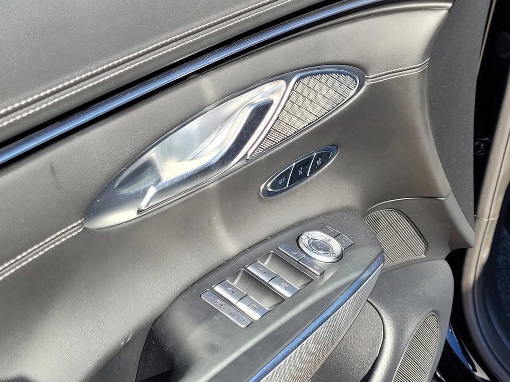 Used 2024 Genesis GV70 2.5T w/ Sport Prestige Package image 13