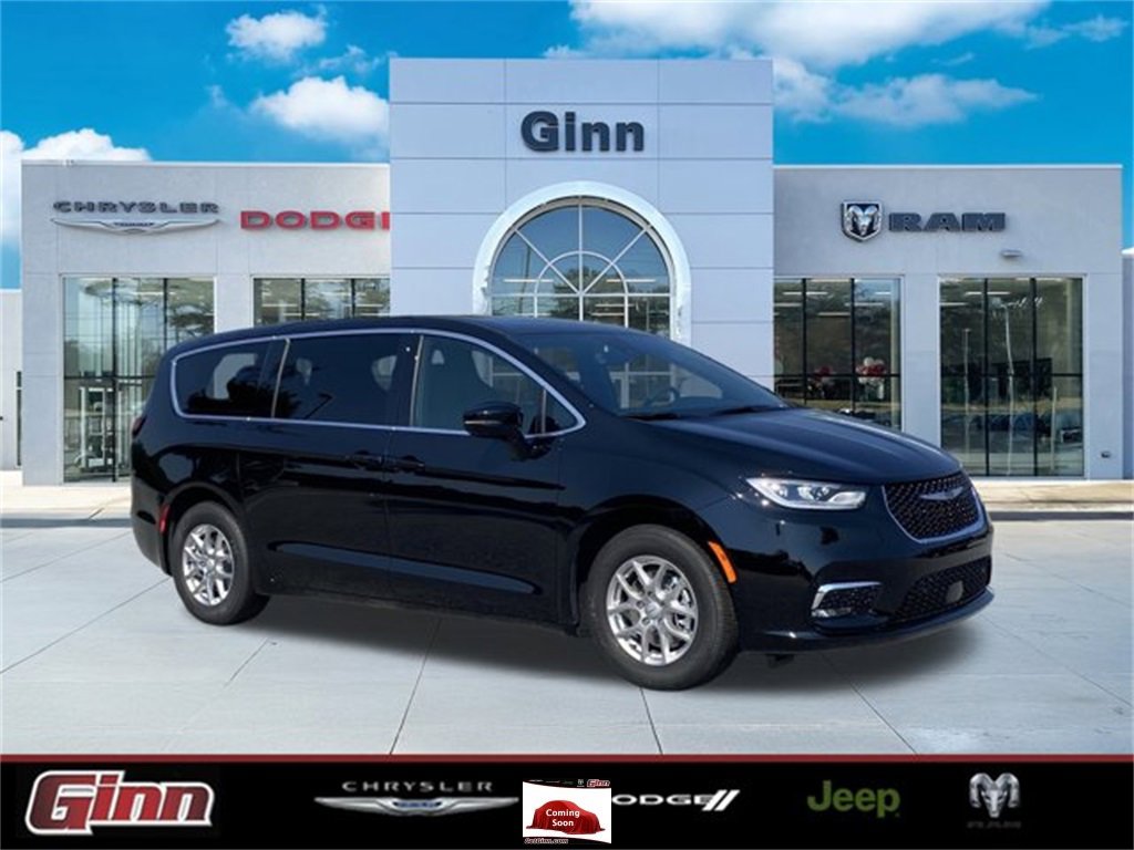 New 2026 Chrysler Pacifica Select image 1
