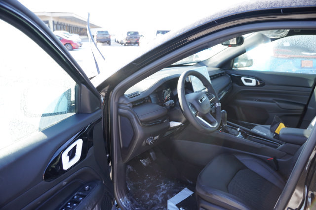 New 2026 Jeep Compass Latitude AWD/4WD image 10