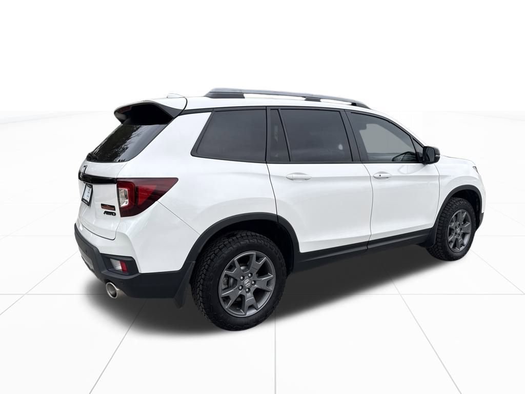 Certified 2024 Honda Passport TrailSport image 9