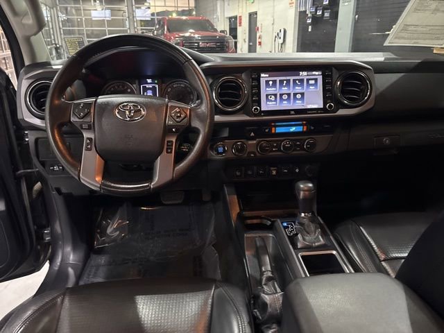 Used 2020 Toyota Tacoma TRD Off-Road w/ TRD Premium Off Road Package image 31