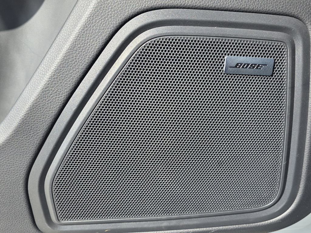 New 2025 Porsche Macan Turbo image 23