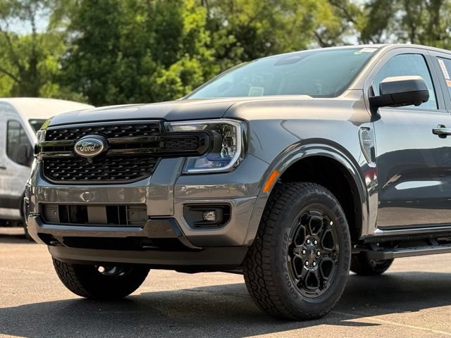 New 2026 Ford Ranger Lariat w/ Black Appearance Package AWD/4WD video 2