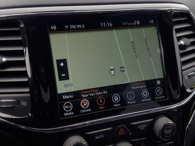 Used 2022 Jeep Grand Cherokee Limited image 24