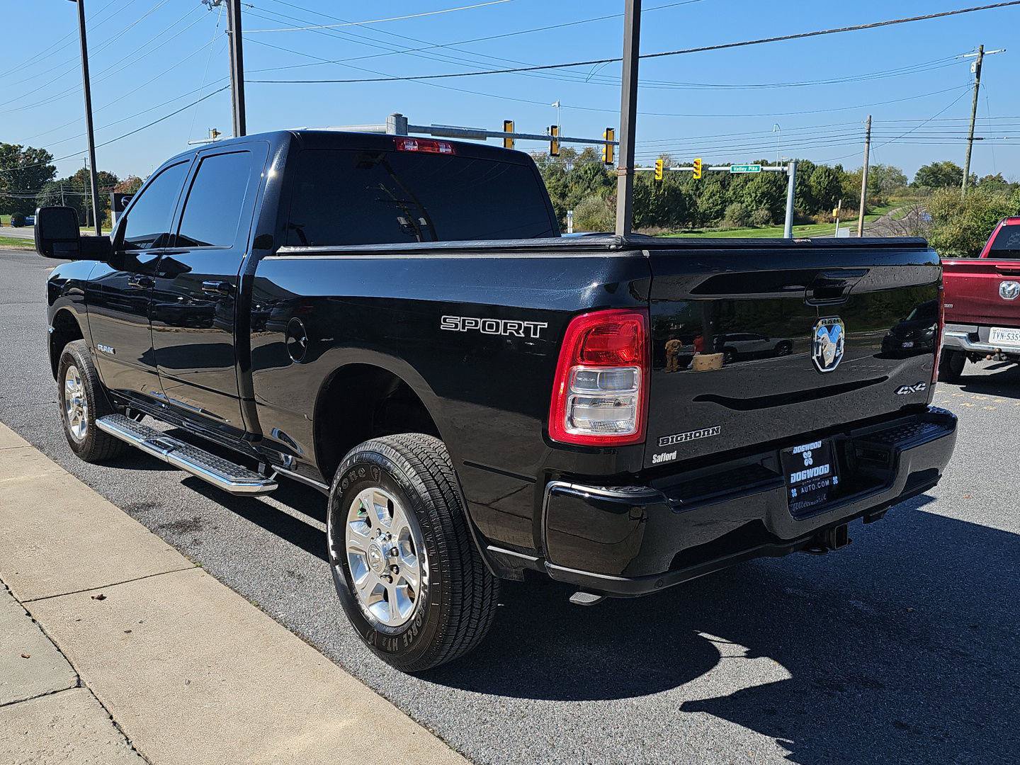 Used 2024 RAM 2500 Big Horn w/ Sport Appearance Package AWD/4WD image 5
