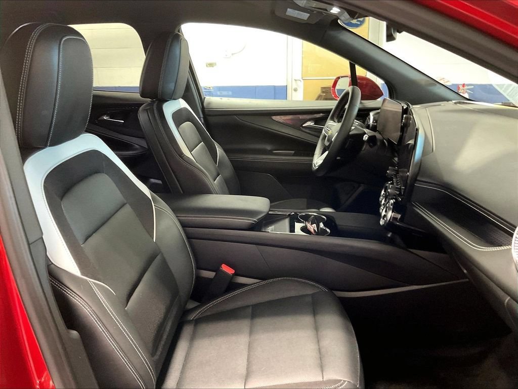Used 2024 Chevrolet Blazer EV LT AWD/4WD image 11