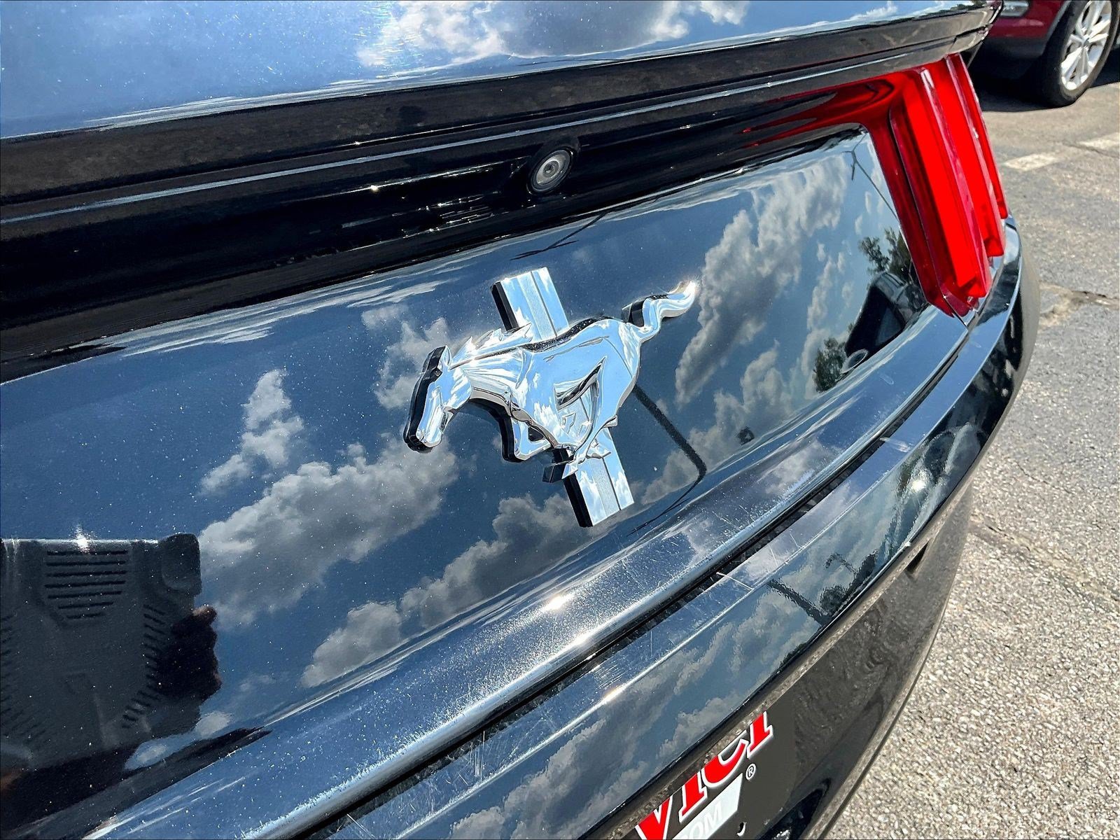 Used 2016 Ford Mustang Coupe RWD image 23