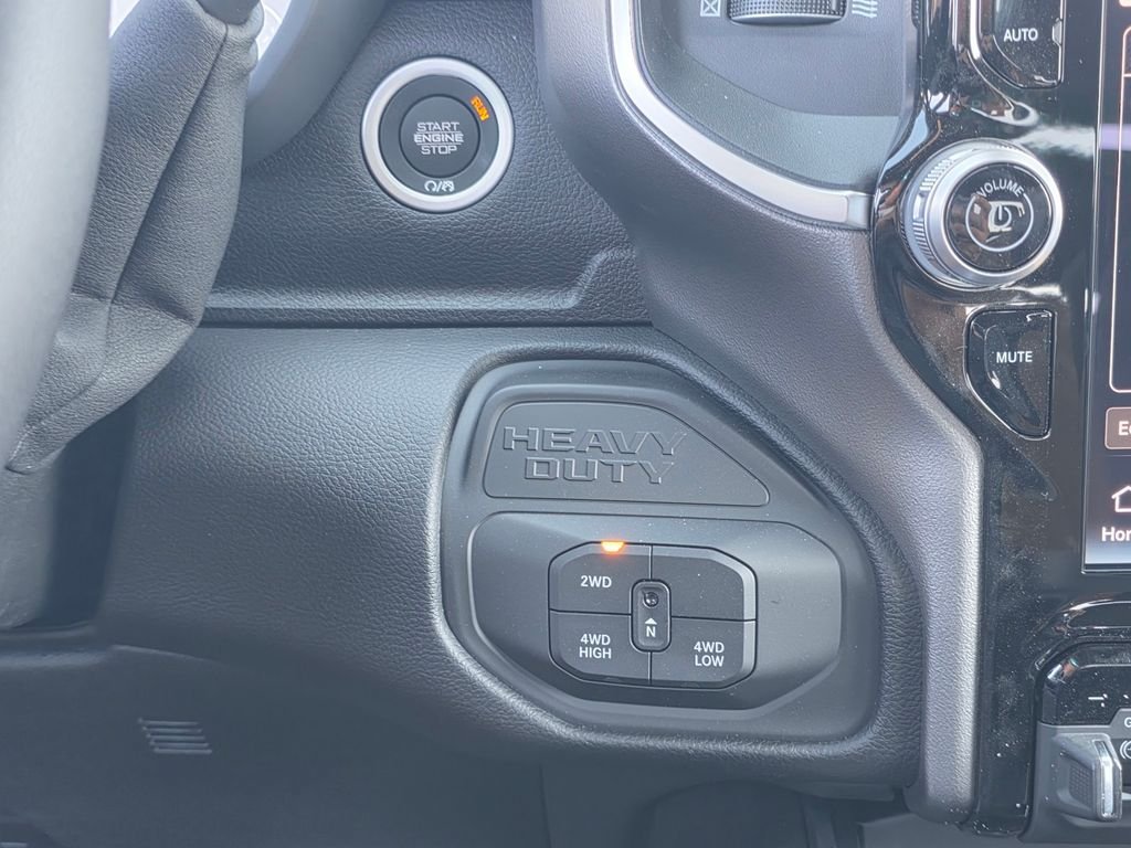 New 2026 RAM 3500 Big Horn AWD/4WD image 18