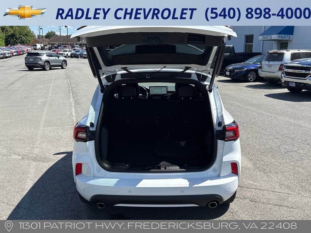 Used 2023 Ford Escape ST-Line w/ Tech Pack #1 image 7