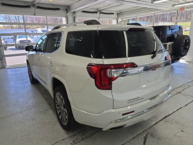 Certified 2023 GMC Acadia Denali w/ Denali Technology Package AWD/4WD image 3