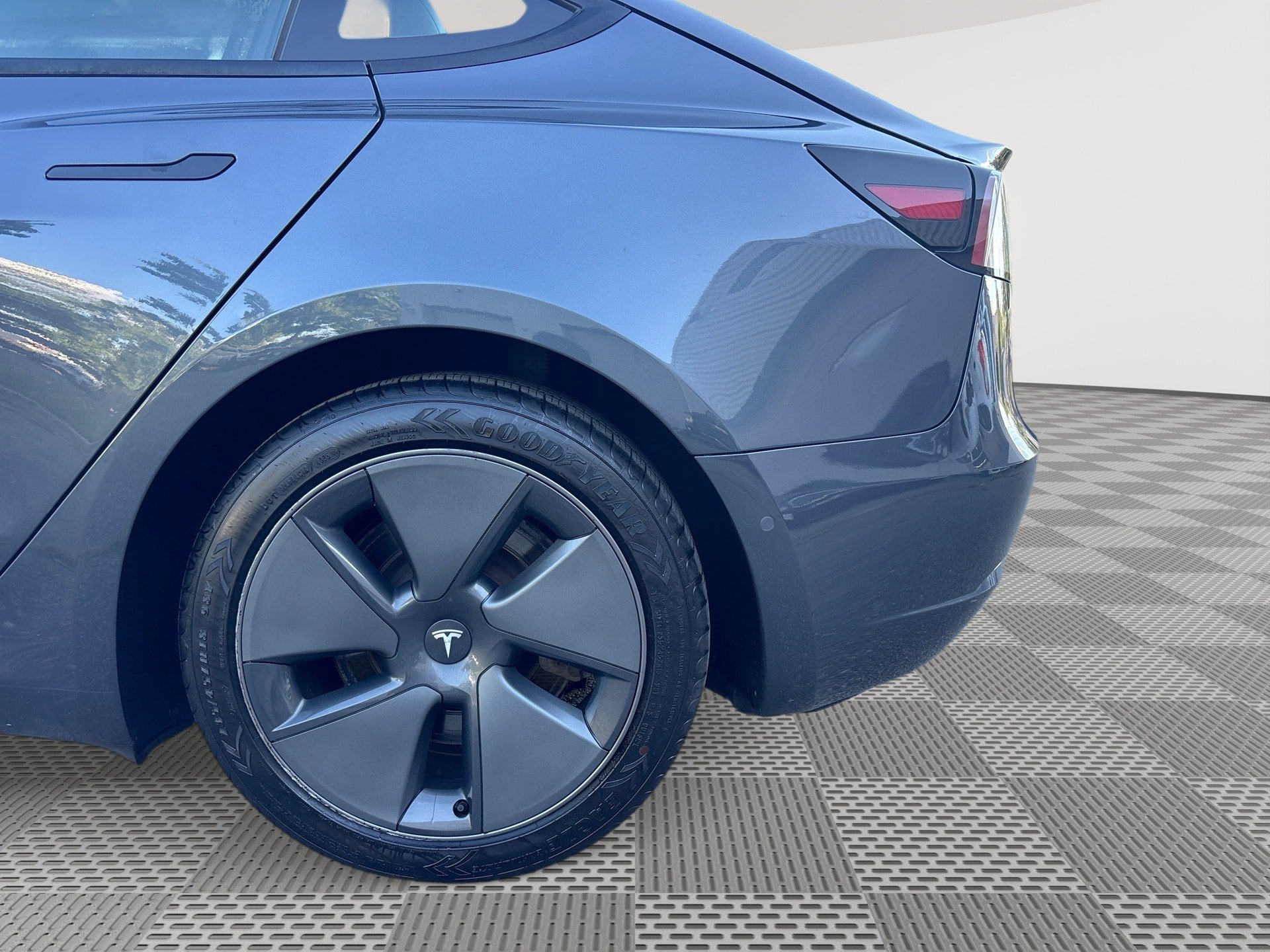 Used 2021 Tesla Model 3 Standard Range Plus RWD image 29