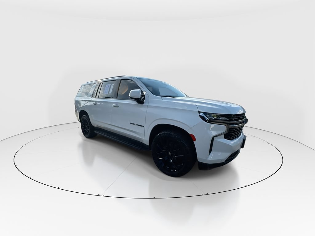 Used 2022 Chevrolet Suburban RST w/ Sport Performance Package AWD/4WD image 2