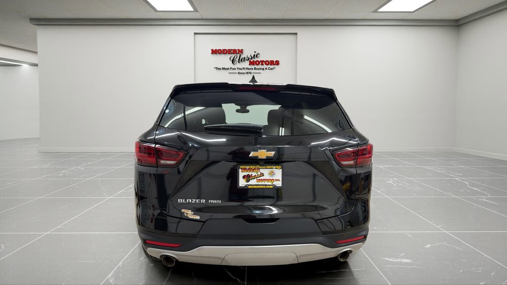 Used 2025 Chevrolet Blazer LT AWD/4WD image 6