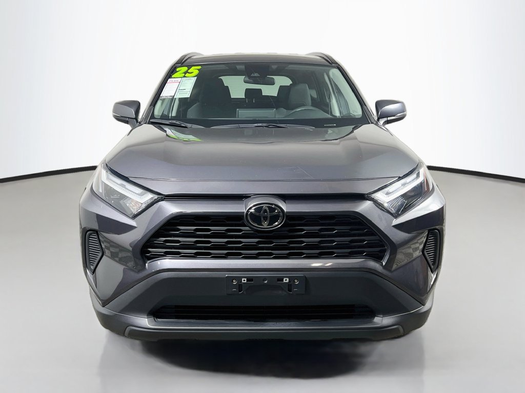 Used 2025 Toyota RAV4 XLE FWD image 8