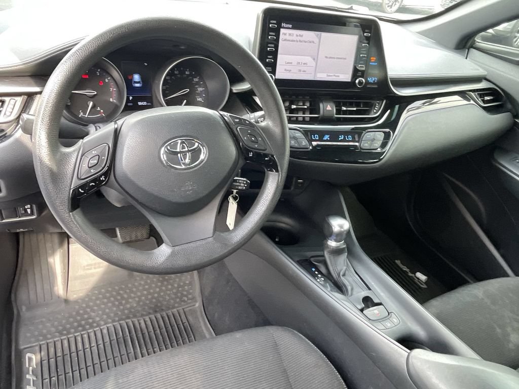 Used 2019 Toyota C-HR LE FWD image 9