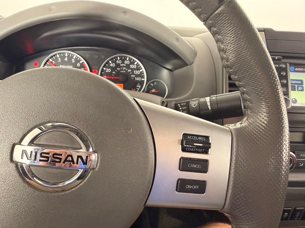 Used 2015 Nissan Frontier SL AWD/4WD image 31