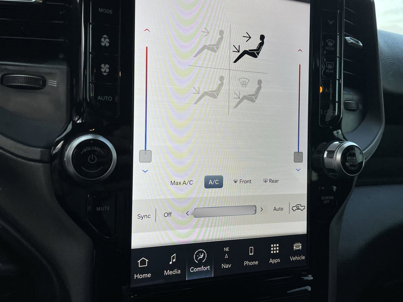 Used 2024 RAM 3500 Tradesman w/ Chrome Appearance Group image 24