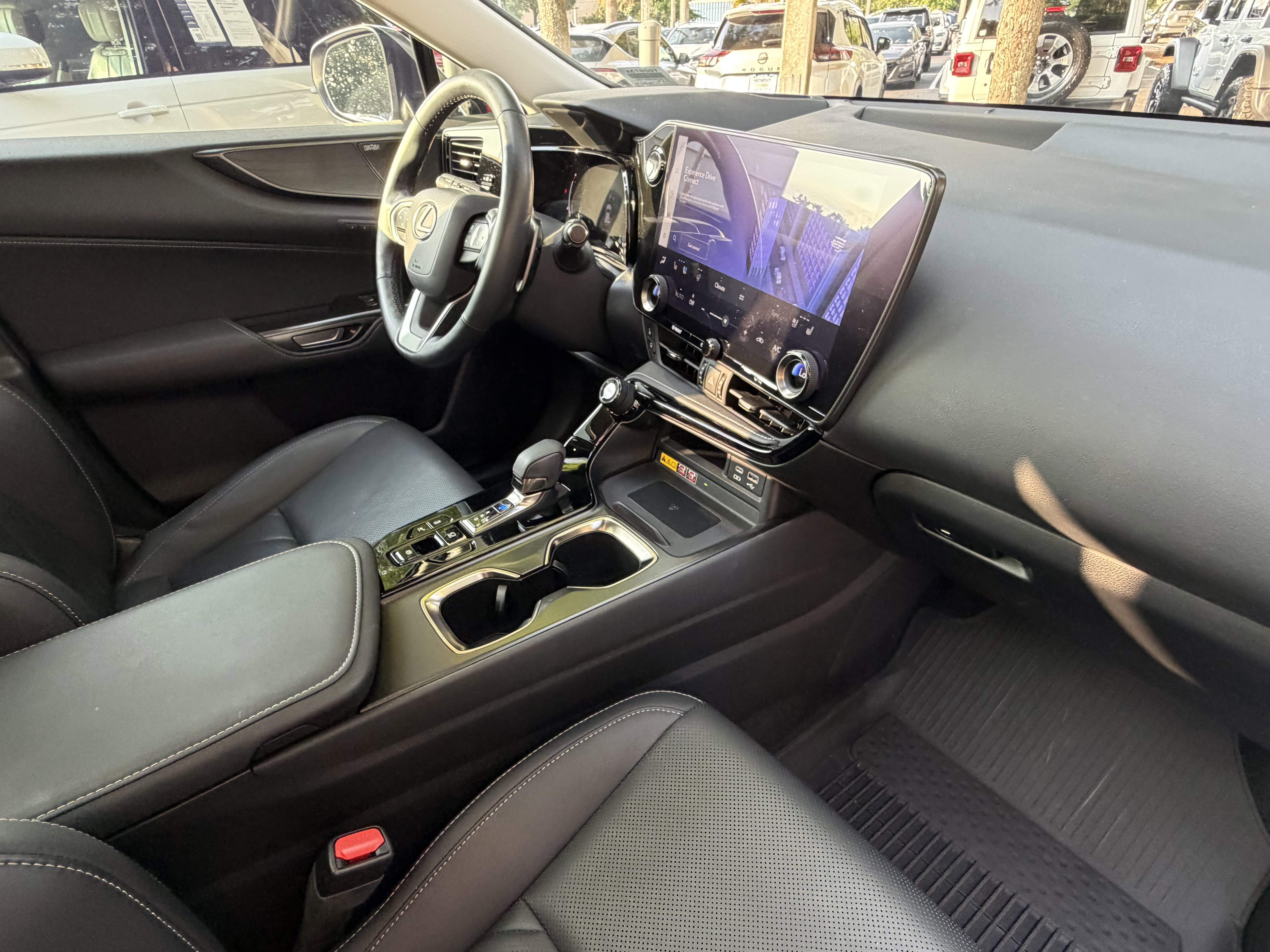 Used 2022 Lexus NX 350h AWD w/ Vision Package image 45
