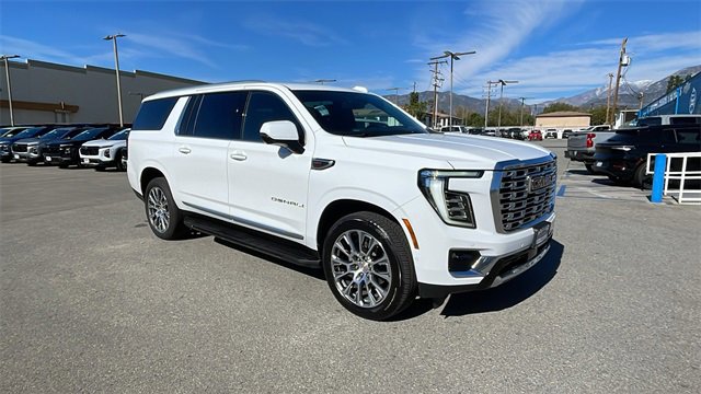 Used 2025 GMC Yukon XL Denali image 35