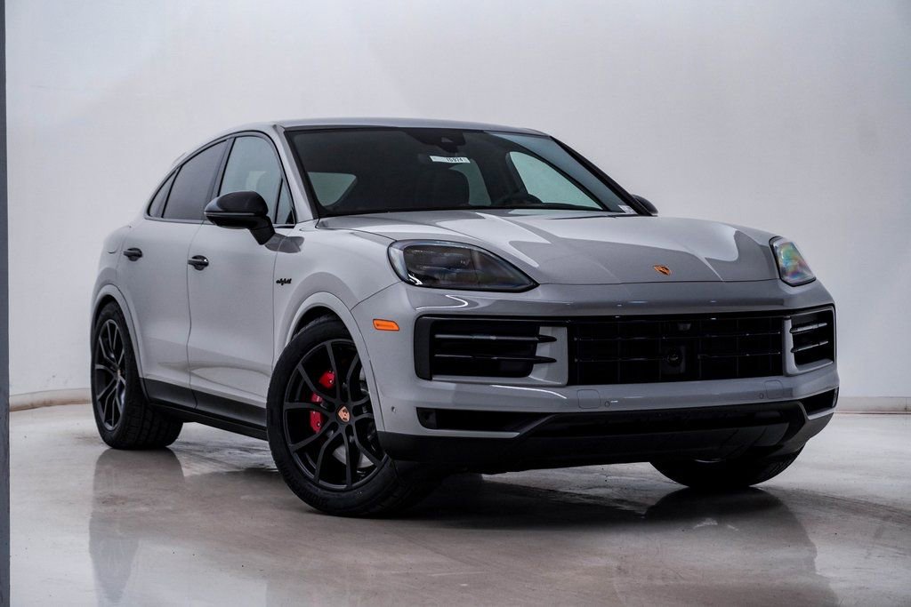 New 2026 Porsche Cayenne S image 8