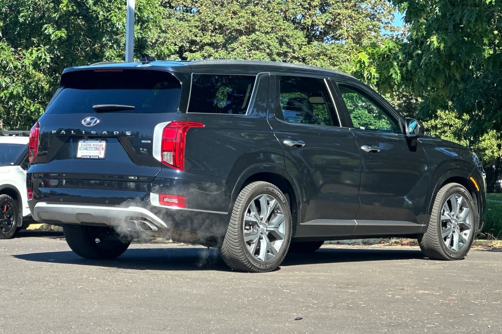 Used 2021 Hyundai Palisade Limited AWD/4WD image 2