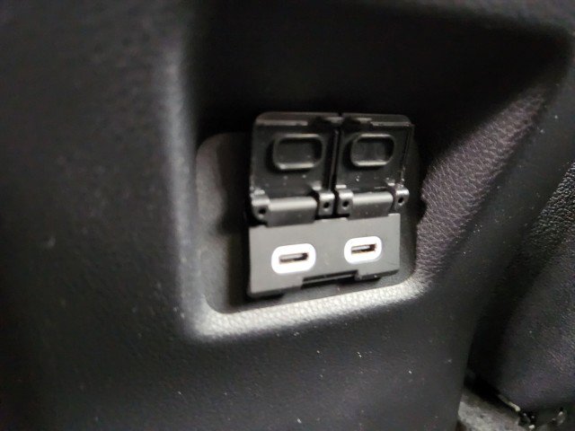 Used 2025 Toyota RAV4 XLE image 25