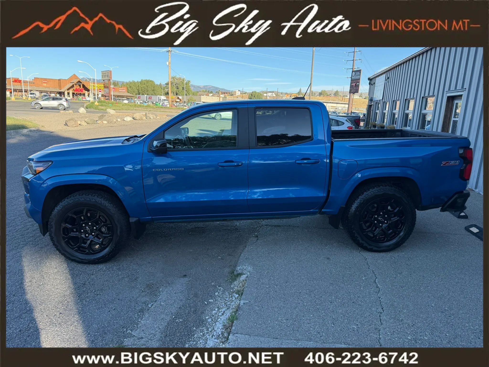 Used 2023 Chevrolet Colorado Z71 w/ Z71 Convenience Package 2 AWD/4WD image 4