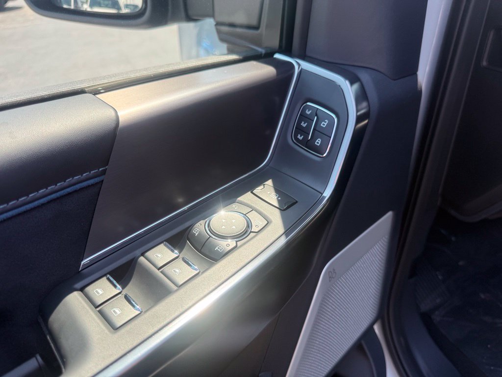 New 2026 Ford F250 Platinum AWD/4WD image 15