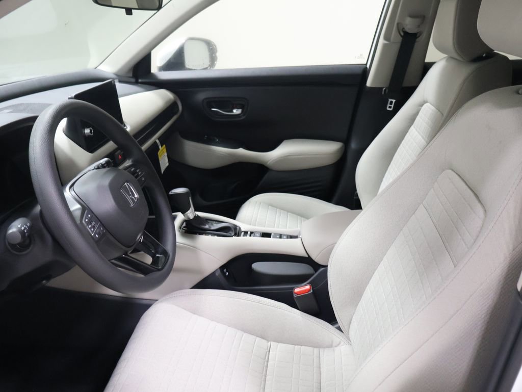 Used 2026 Honda HR-V LX image 9