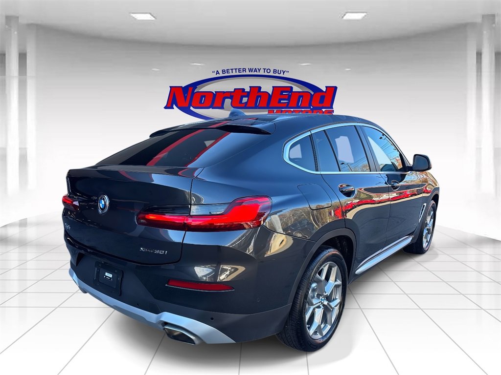Used 2025 BMW X4 xDrive30i image 4