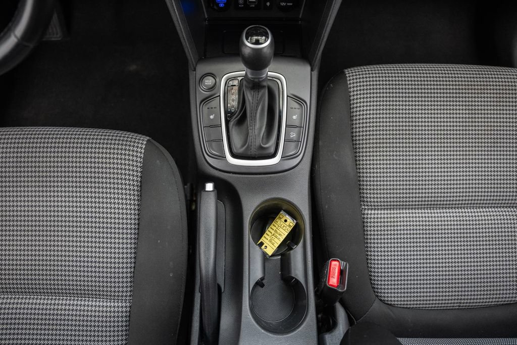 Used 2021 Hyundai Kona SEL Plus FWD image 28