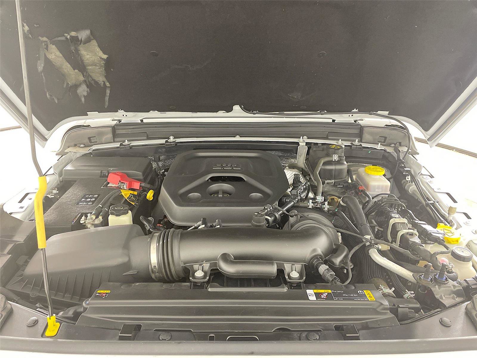 Used 2024 Jeep Wrangler Sport S image 28