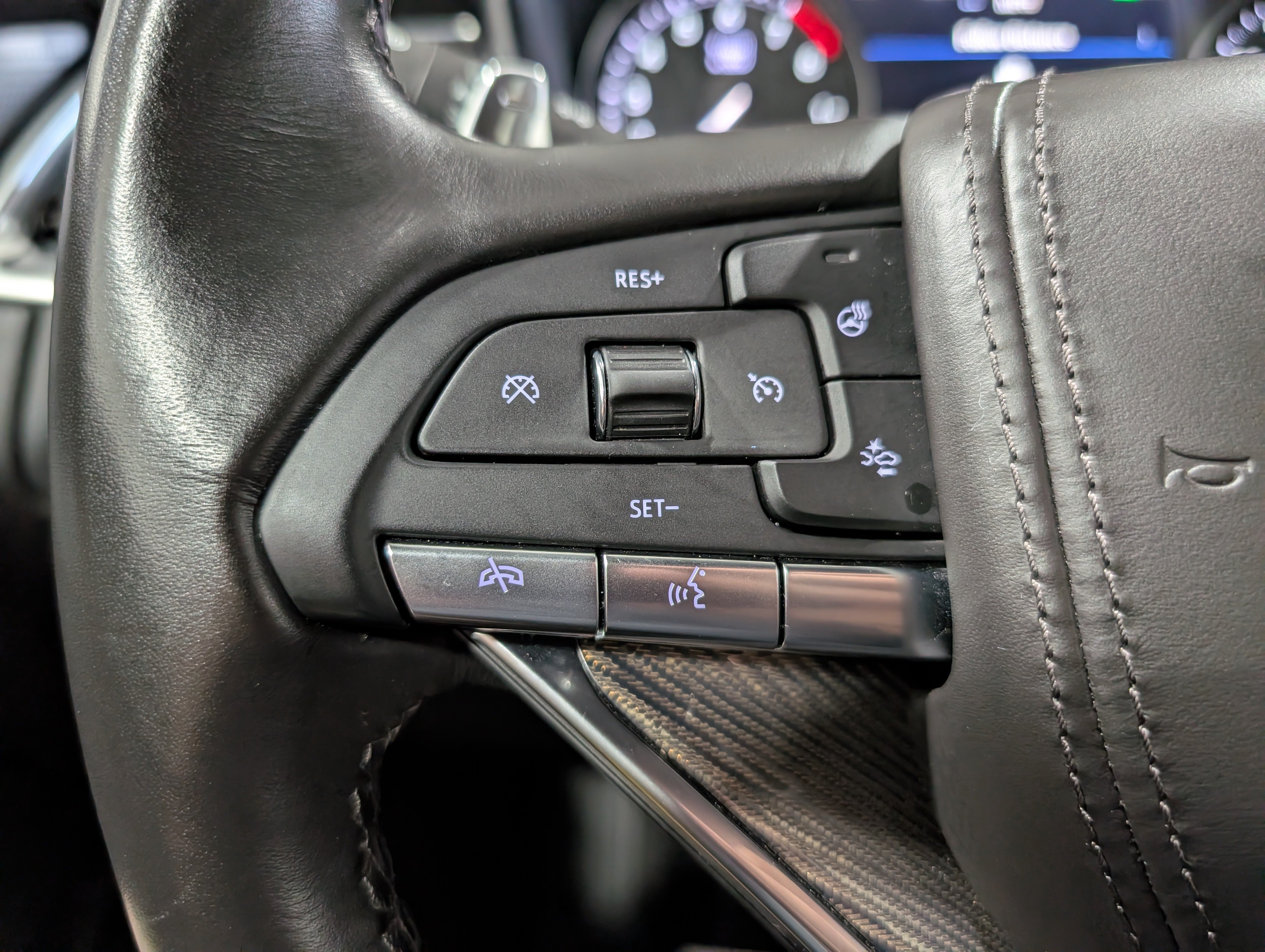 Used 2024 Cadillac XT6 Sport w/ LPO, ONYX Package AWD/4WD image 24
