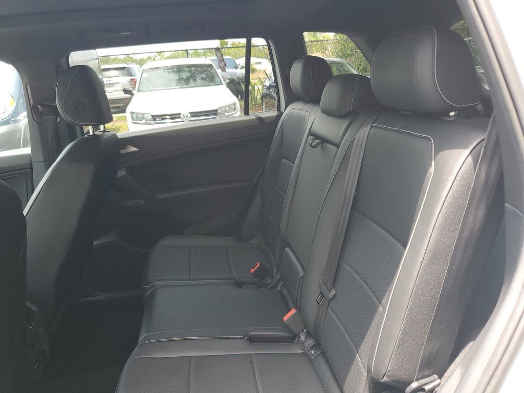 Used 2021 Volkswagen Tiguan SE R-Line AWD/4WD image 12