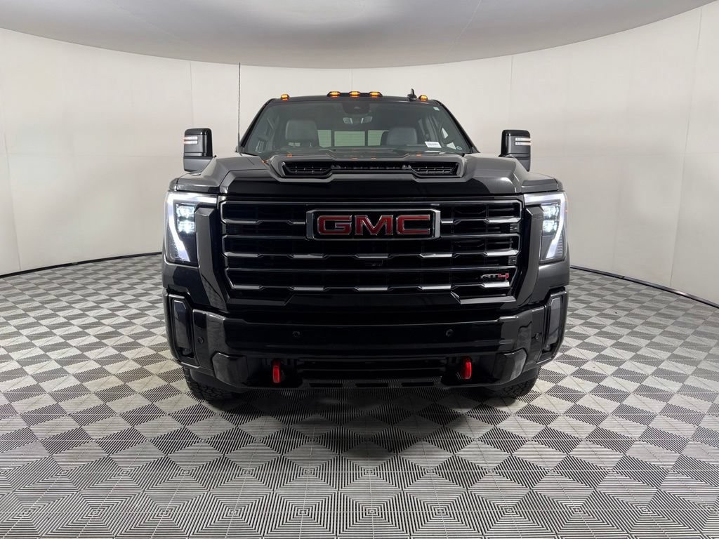 Used 2024 GMC Sierra 2500 AT4 w/ Technology Package AWD/4WD image 7