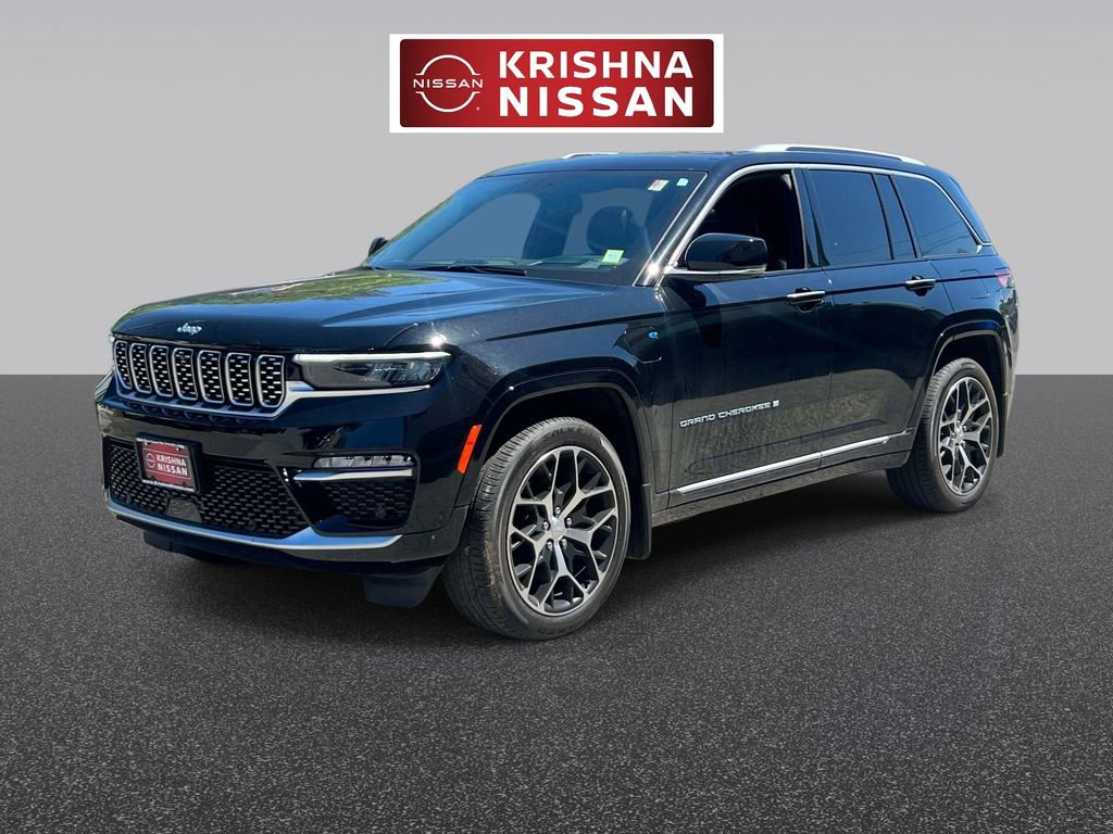 Used 2022 Jeep Grand Cherokee Summit AWD/4WD image 2